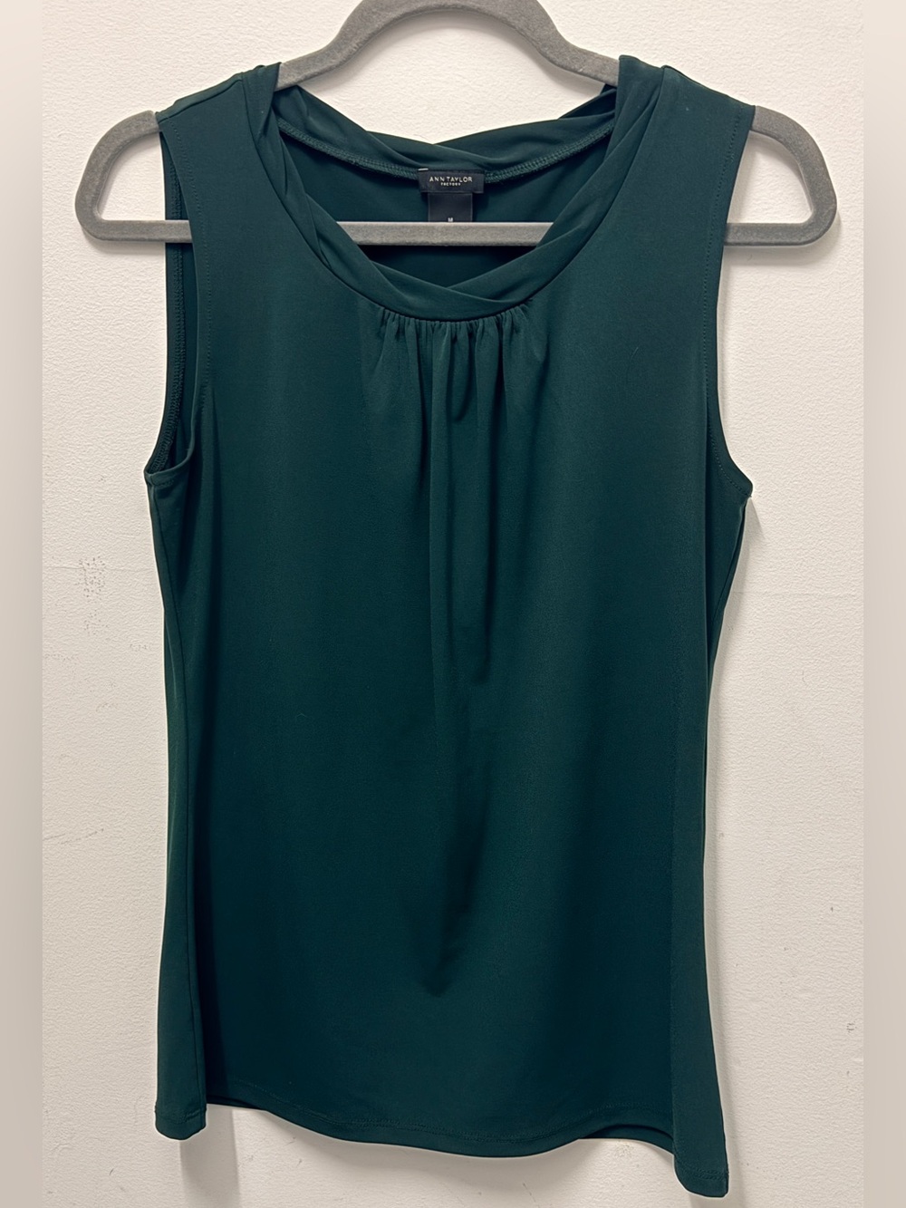 Anne Taylor Forest Green Sleeveless Gathered Neck Tank